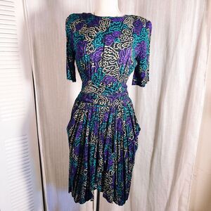 Joni Blair Dress Size 7 Women’s 80's Abstract Vintage High Shoulder Dress